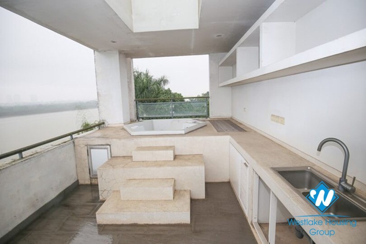 Riverfront villa for rent with ambassador pool in Long Bien area of ​​Hanoi