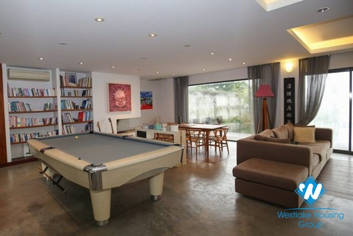Riverfront villa for rent with ambassador pool in Long Bien area of ​​Hanoi