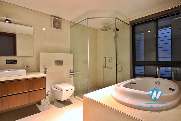 Beautiful and modern 3 bedroom apartment for rent in To Ngoc Van, Tay ho, Ha Noi