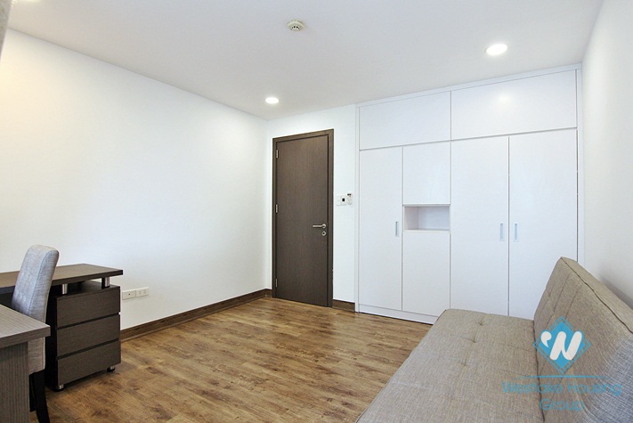 Beautiful and modern 3 bedroom apartment for rent in To ngoc van, Tay ho, Ha noi