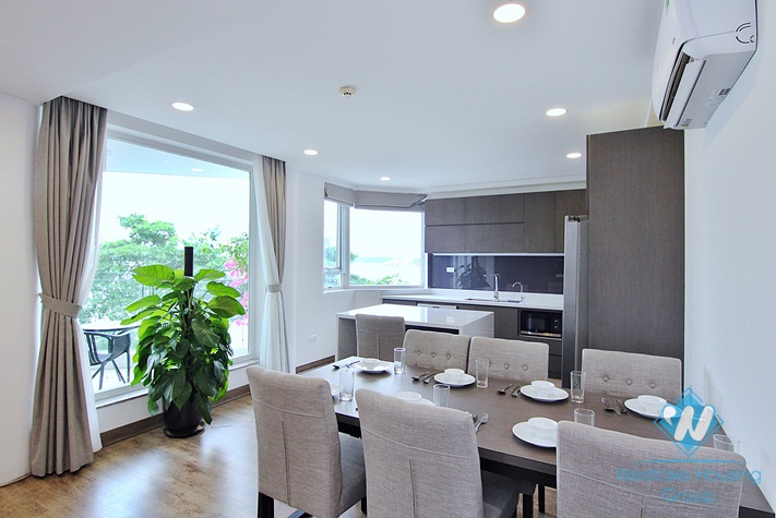 Beautiful and modern 3 bedroom apartment for rent in To ngoc van, Tay ho, Ha noi