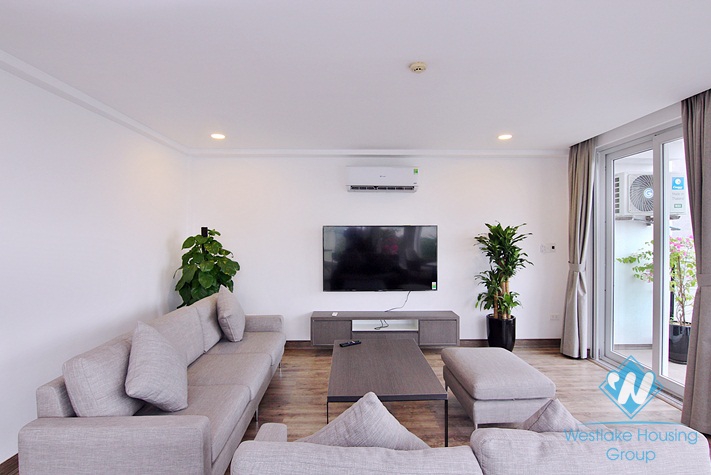 Beautiful and modern 3 bedroom apartment for rent in To ngoc van, Tay ho, Ha noi