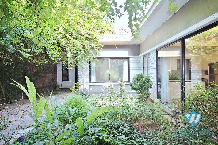 Garden house for rent in Dang Thai Mai Street, Tay Ho, Hanoi