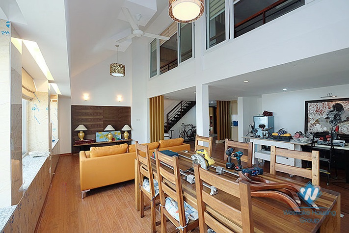 An amazingly nice and affordable penthouse apartment for rent in E tower, Ciputra