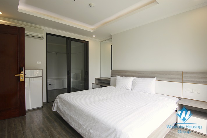 A huge balcony apartment for rent in Kim Ma, Ba Dinh