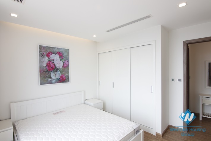 Brand new 03 bedrooms apartment for rent in Vinhome Metropolis, Ba Dinh