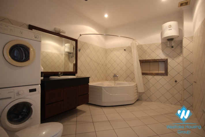 Spacious 3 bedroom apartment available for rent on Xuan Dieu street, Tay Ho, Hanoi.