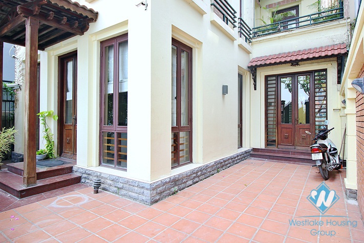 Lake view house with 5 bedrooms in Tay Ho