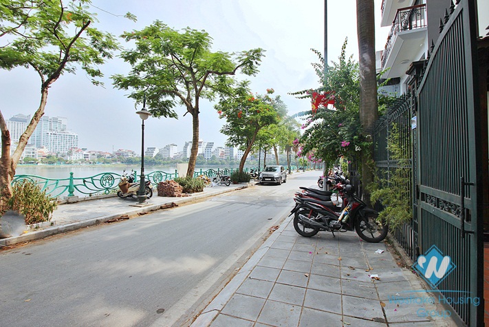 Lake view house with 5 bedrooms in Tay Ho