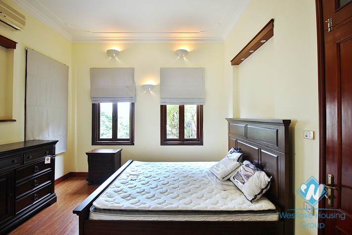 Lake view house with 5 bedrooms in Tay Ho