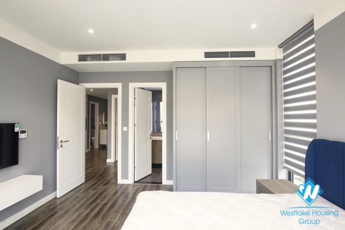 A fabulous brand- new 2 bedroom apartment for rent on Thuy Khue street