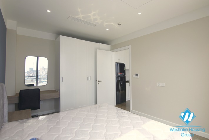 A high quality  1 bedrooms apartment for rent on Thuy Khue