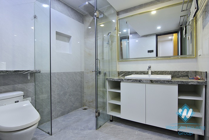 Bright and new studio for lease in To Ngoc Van, Tay Ho