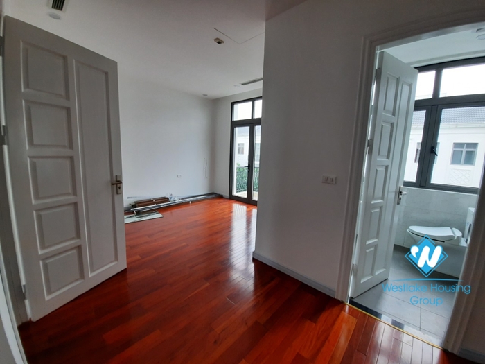 House for rent with modern new interior in Vinhomes Harmony Hanoi