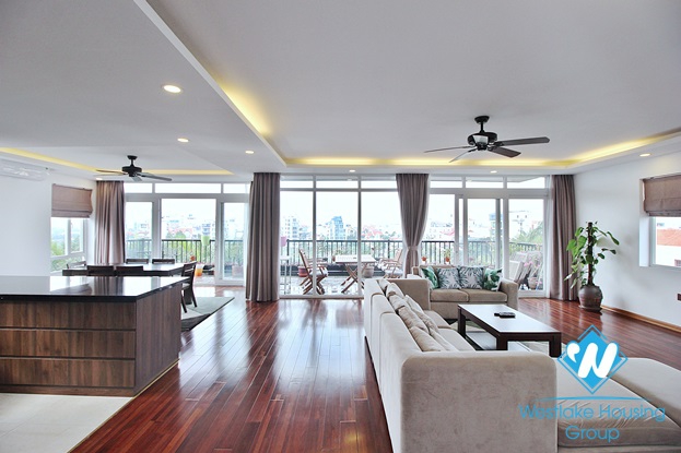 A 4 bedroom apartment with stunning lake view and huge balcony in Tay Ho, Ha Noi