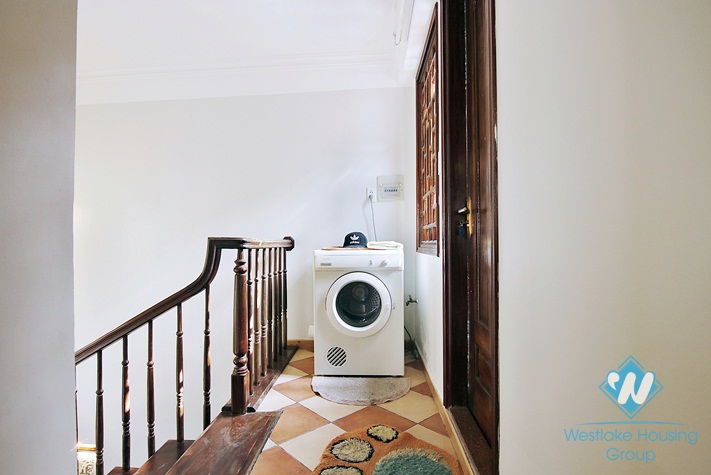 A nice 5 bedroom house with lot of space for rent in Tay ho, Ha noi 