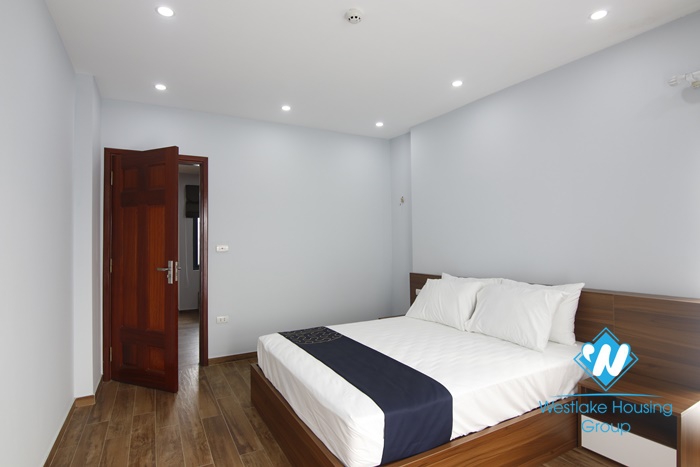 Spacious two bedrooms apartment for rent in Hoang Hoa Tham, Ba Dinh