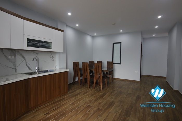 Spacious two bedrooms apartment for rent in Hoang Hoa Tham, Ba Dinh