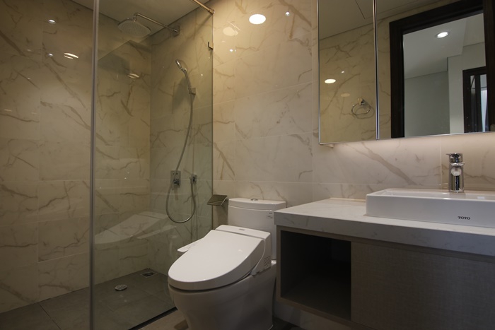 Morden and brand new three bedrooms apartment for rent in Giang Vo, Ba Dinh