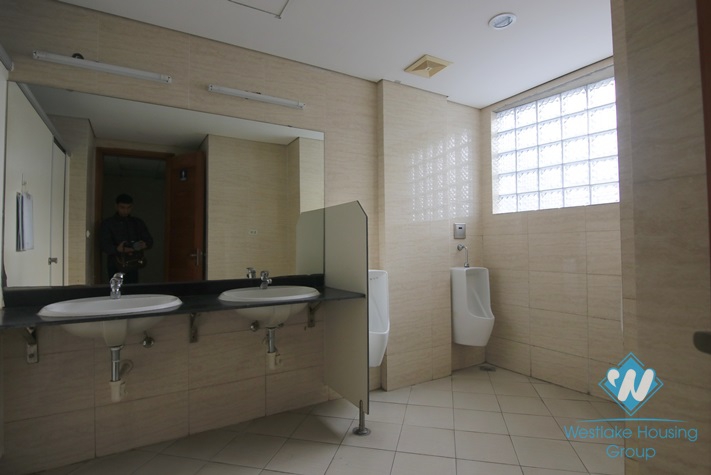 Spacious an office for lease in Doi Can st, Ba Dinh, Ha Noi
