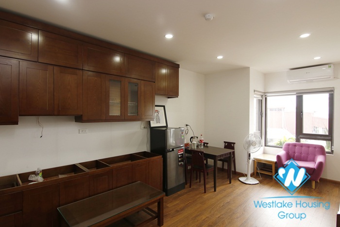 An affordable studio with good lighting for rent on Nui Truc street, Ba Dinh