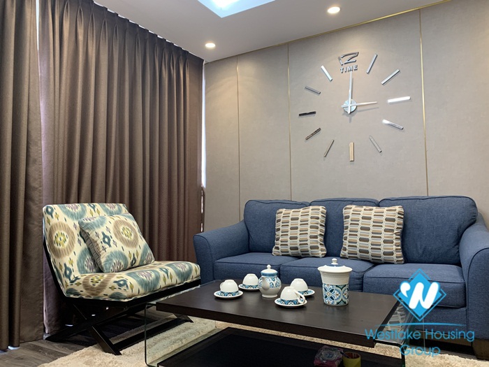 A beautiful and modern apartment for rent in HongKong Tower, Dong Da District.