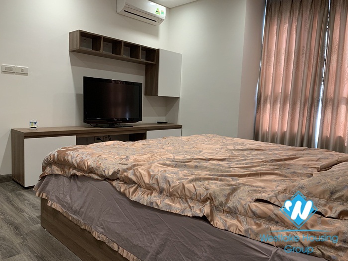 A beautiful and modern apartment for rent in HongKong Tower, Dong Da District.