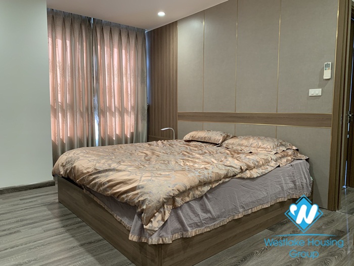 A beautiful and modern apartment for rent in HongKong Tower, Dong Da District.