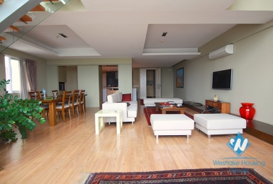 Duplex apartment for rent in Ciputra Tower, Tay Ho district 