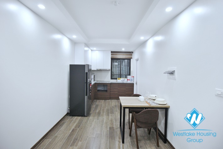 A new modern and good quality apartment for rent in Tay Ho street 