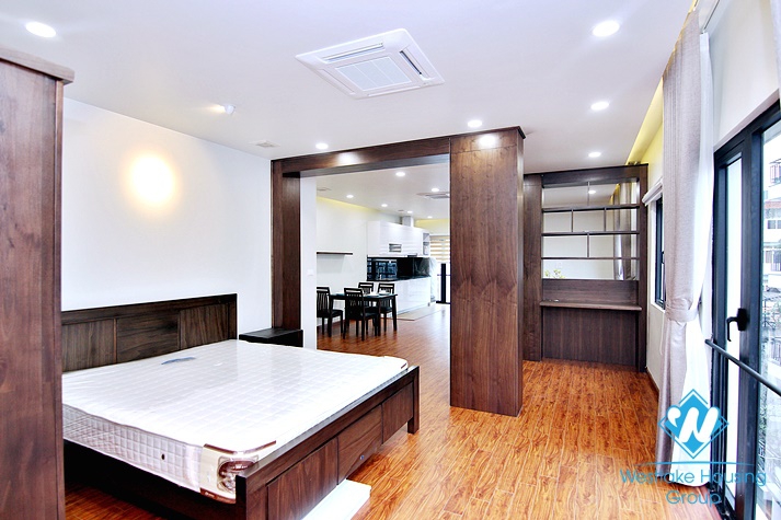 Spacious studio for rent in Tay Ho