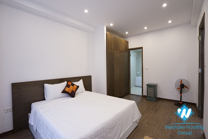 An Spacious apartment  for lease in Linh Lang street