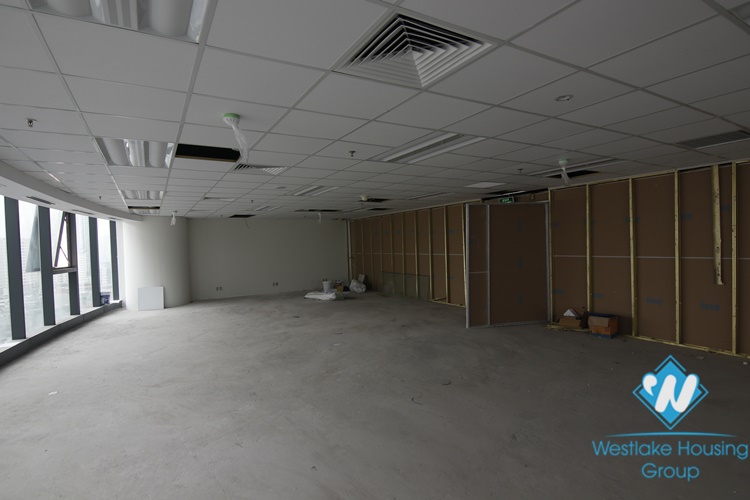 A luxury office for rent in FLC building, Cau Giay street, Cau Giay district