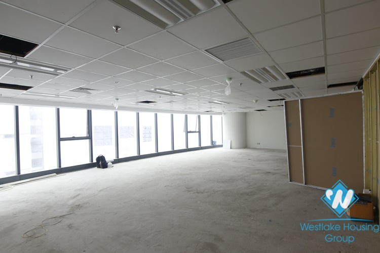 A luxury office for rent in FLC building, Cau Giay street, Cau Giay district