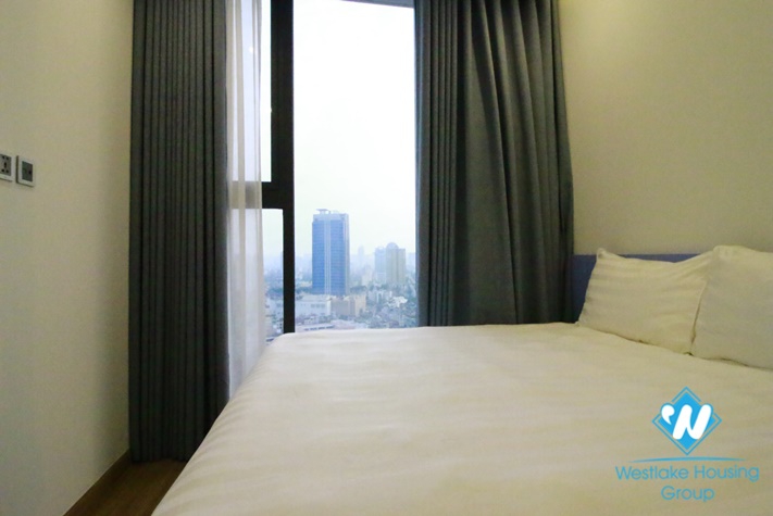  A charming and modern  high floor  apartment in Vinhome Metropolis Tower, Ba Dinh, Hanoi
