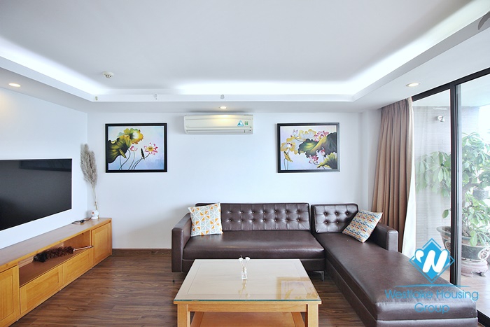 A beautiful lake view 2 bedroom apartment for rent in Nhat chieu, Tay ho