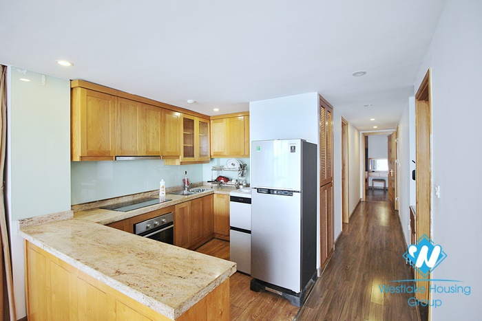 A beautiful lake view 2 bedroom apartment for rent in Nhat chieu, Tay ho