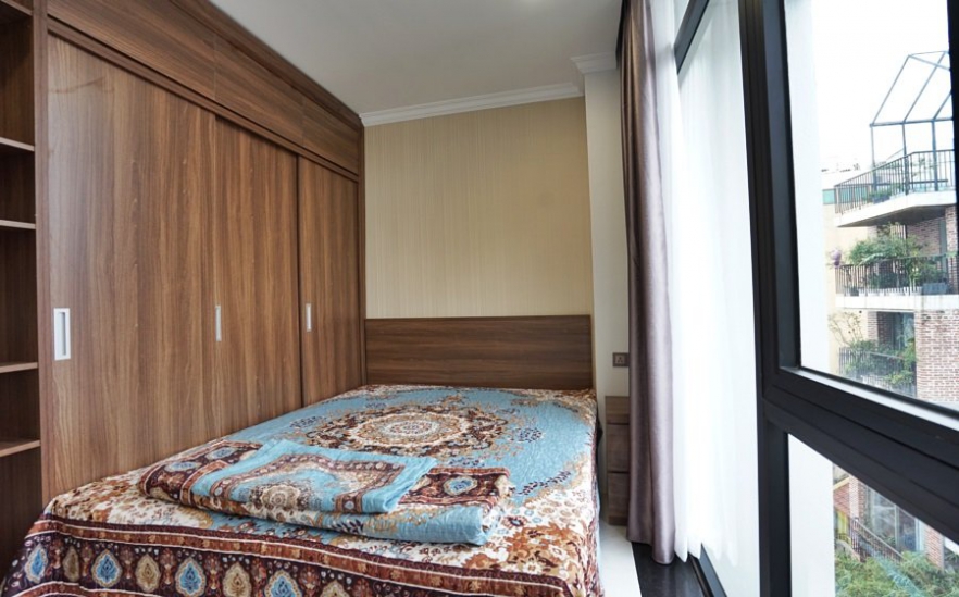 A newly 2 bedroom apartment for rent in Truc bach area