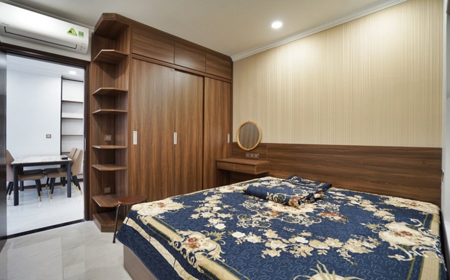 A newly 2 bedroom apartment for rent in Truc bach area