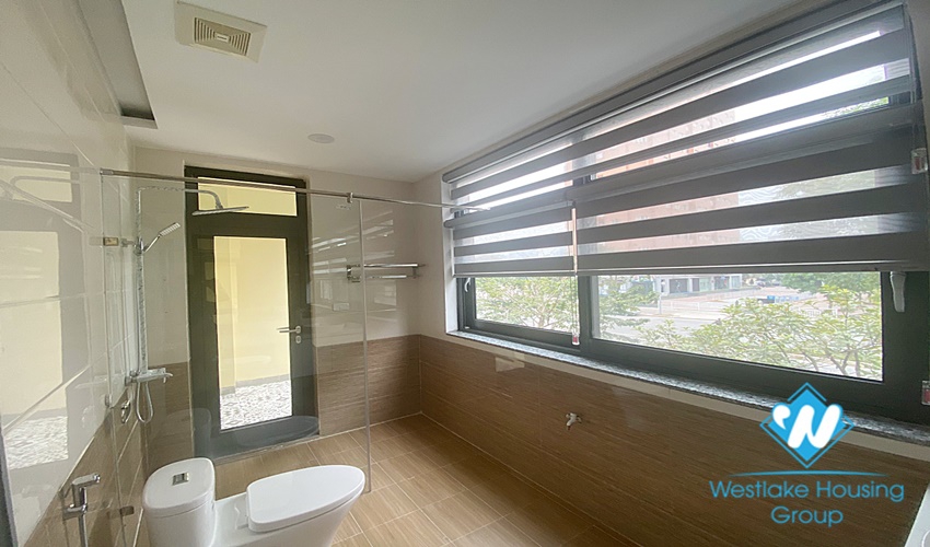Beautiful 4 bedroom house with for rent in Start lake, Tay Ho, Hanoi