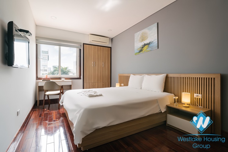A pretty 2 bedrooms apartment for rent in Kim Ma street, Ba Dinh