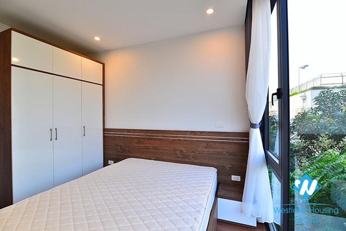 New and beautiful three bedrooms apartment for rent in Nghi Tam village, Tay Ho district, Ha Noi.