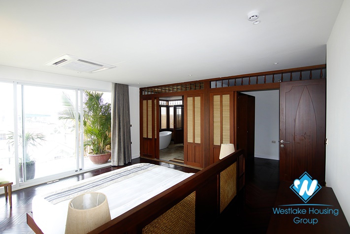 Large and high quality apartment with 4 bedrooms for rent in To Ngoc Van st, Tay Ho District 
