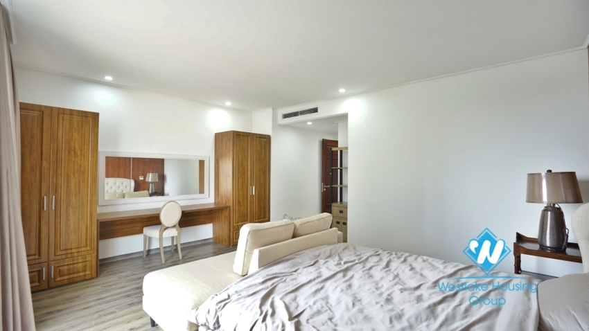 A nice and new 4 bedroom apartment for rent in Ba dinh, Ha noi