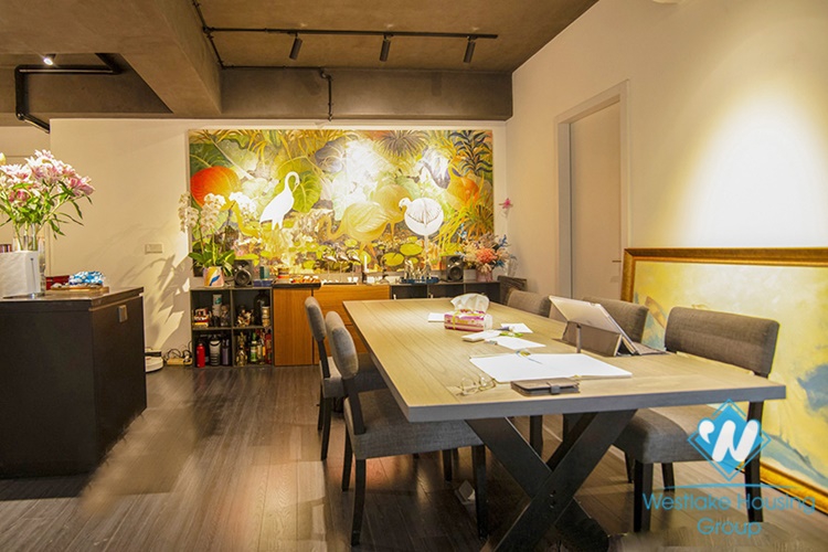 Lovely three bedrooms apartment for rent in E buidling, Ciputra