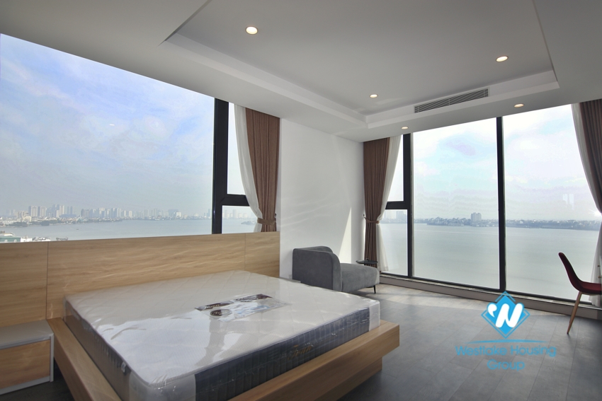 Three bedroom lake view apartment for rent in Sun Grand City Thuy Khue.