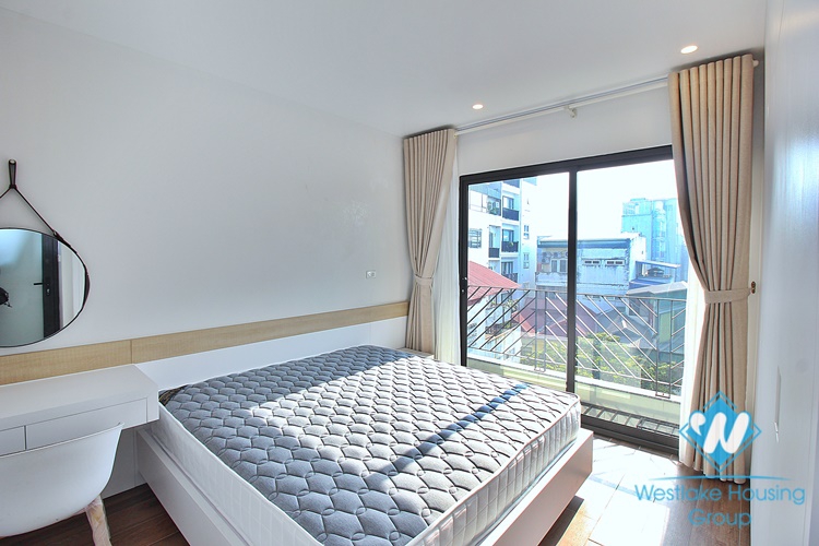 A bright one bedroom apartment for rent in Xuan Dieu street, Tay Ho