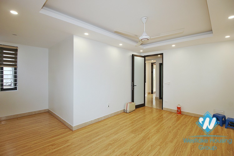 A new 6 beds house for rent in Au Co street, Tay Ho