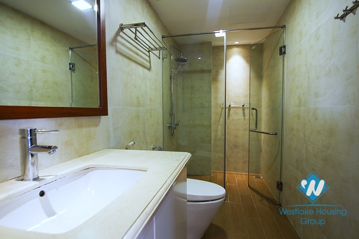 Lake view - 02 bedrooms apartment for rent in Xuan Dieu st