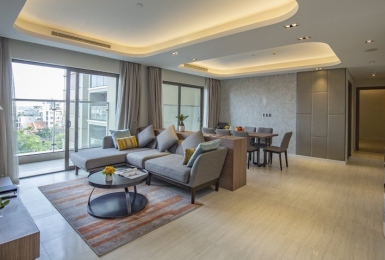 Modern 4 bedrooms apartment in Tay Ho District for rent
